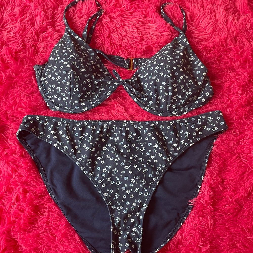 Bikini Sets - image 1